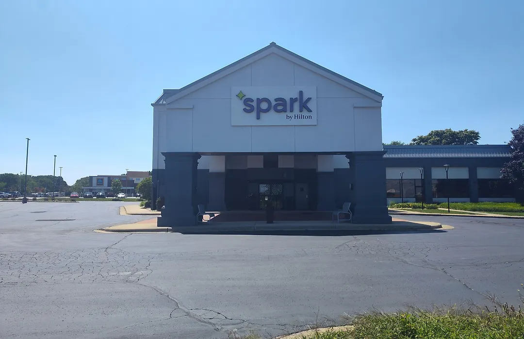 Spark By Hilton Stevensville-1